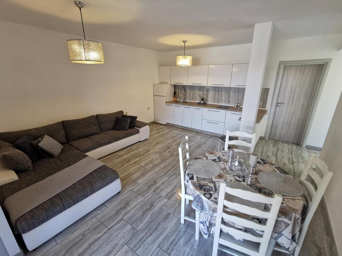 Apartments Lea 2 مالينسكا المظهر الخارجي الصورة